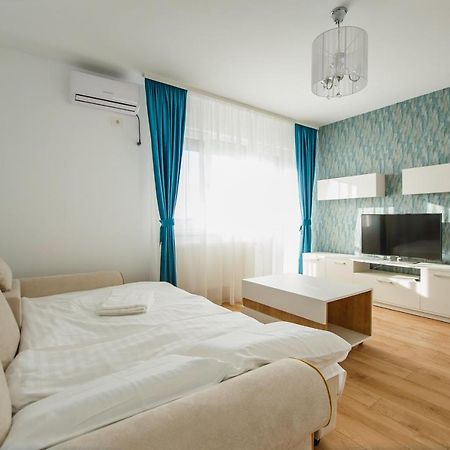 Fantastic Apartment At Prima Residence Oradea Dış mekan fotoğraf