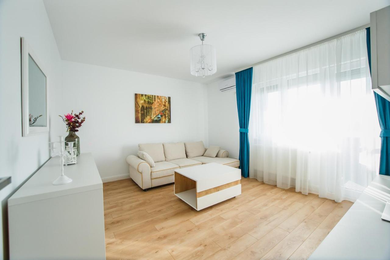 Fantastic Apartment At Prima Residence Oradea Dış mekan fotoğraf