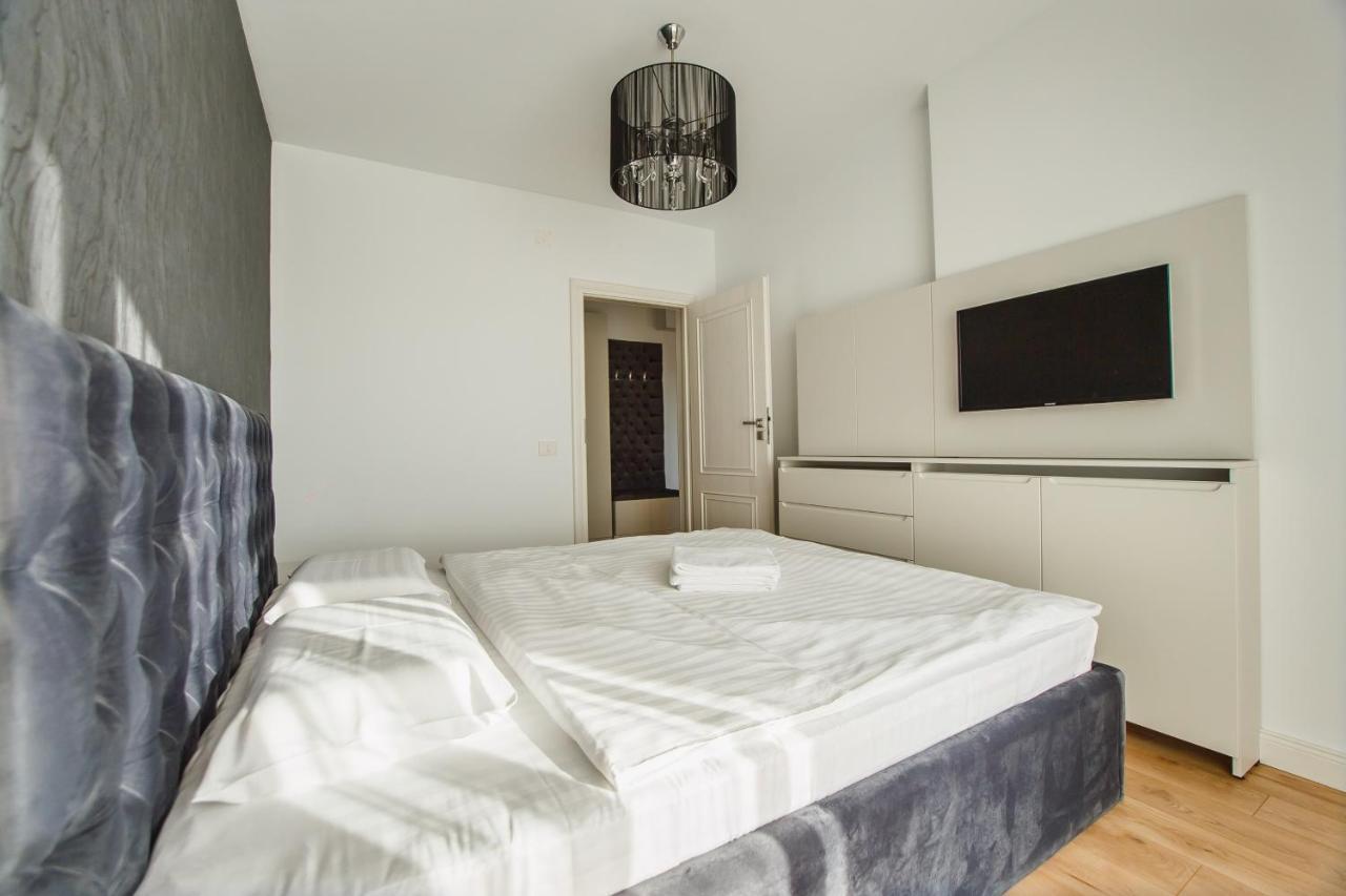 Fantastic Apartment At Prima Residence Oradea Dış mekan fotoğraf