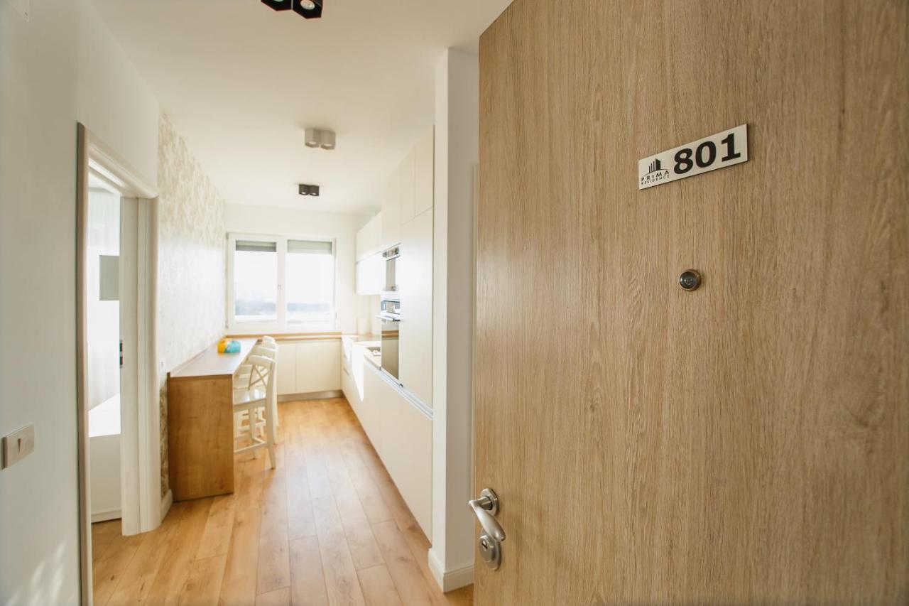 Fantastic Apartment At Prima Residence Oradea Dış mekan fotoğraf