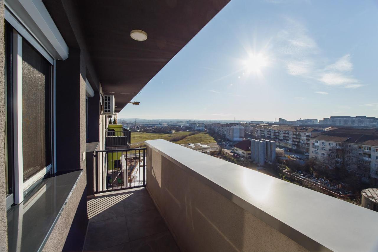 Fantastic Apartment At Prima Residence Oradea Dış mekan fotoğraf