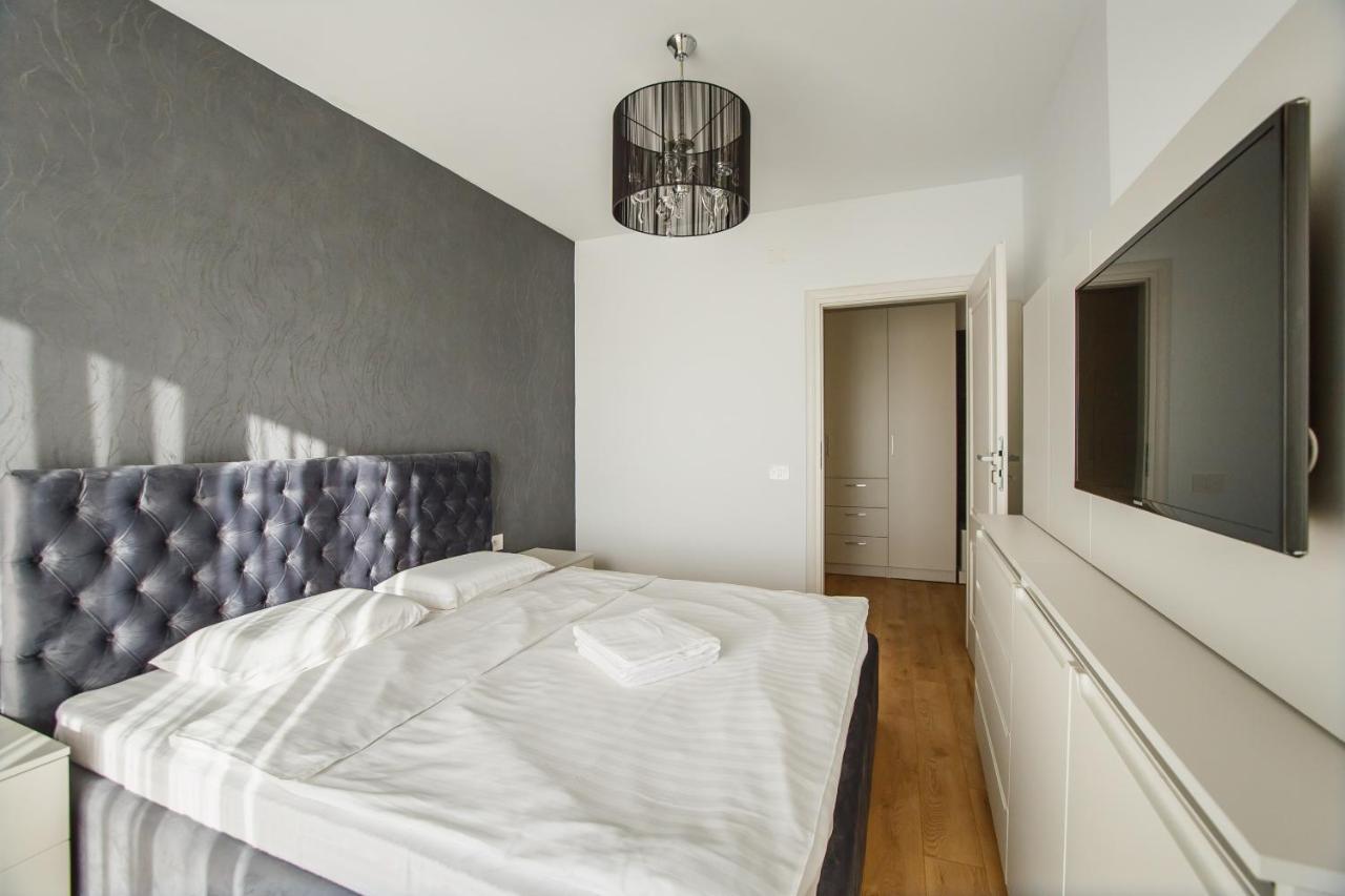 Fantastic Apartment At Prima Residence Oradea Dış mekan fotoğraf