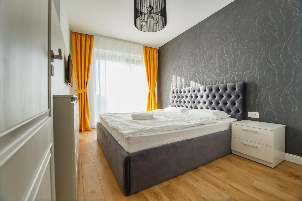 Fantastic Apartment At Prima Residence Oradea Dış mekan fotoğraf